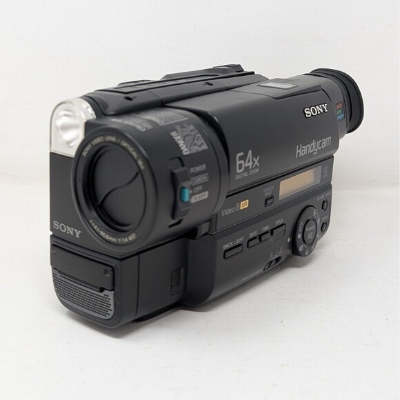 Sony Handycam CCD-TR67 8mm Camcorder Video Camera Recorder For Parts Or Repair